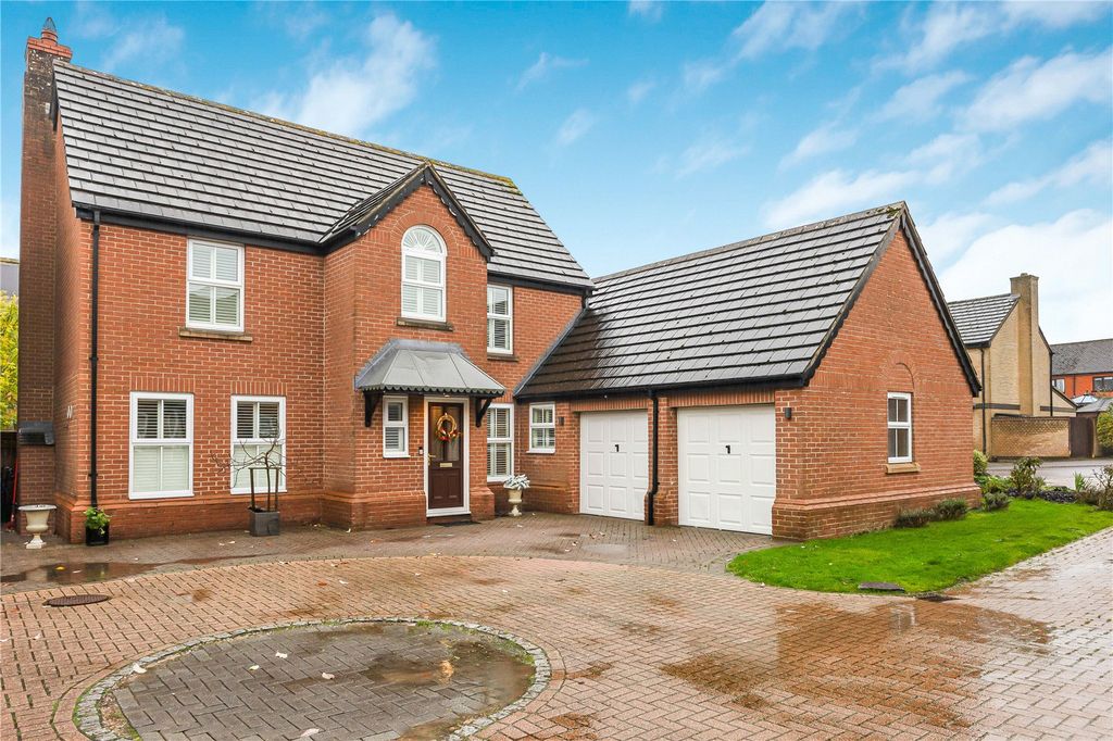 4 bed detached house for saleThe Bramptons, Swindon SN5