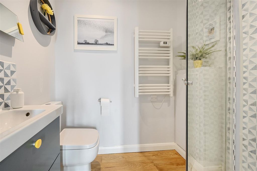 Additional image 14 of 4 bed link detached house for saleLyneham Road Crowthorne, Berkshire RG45