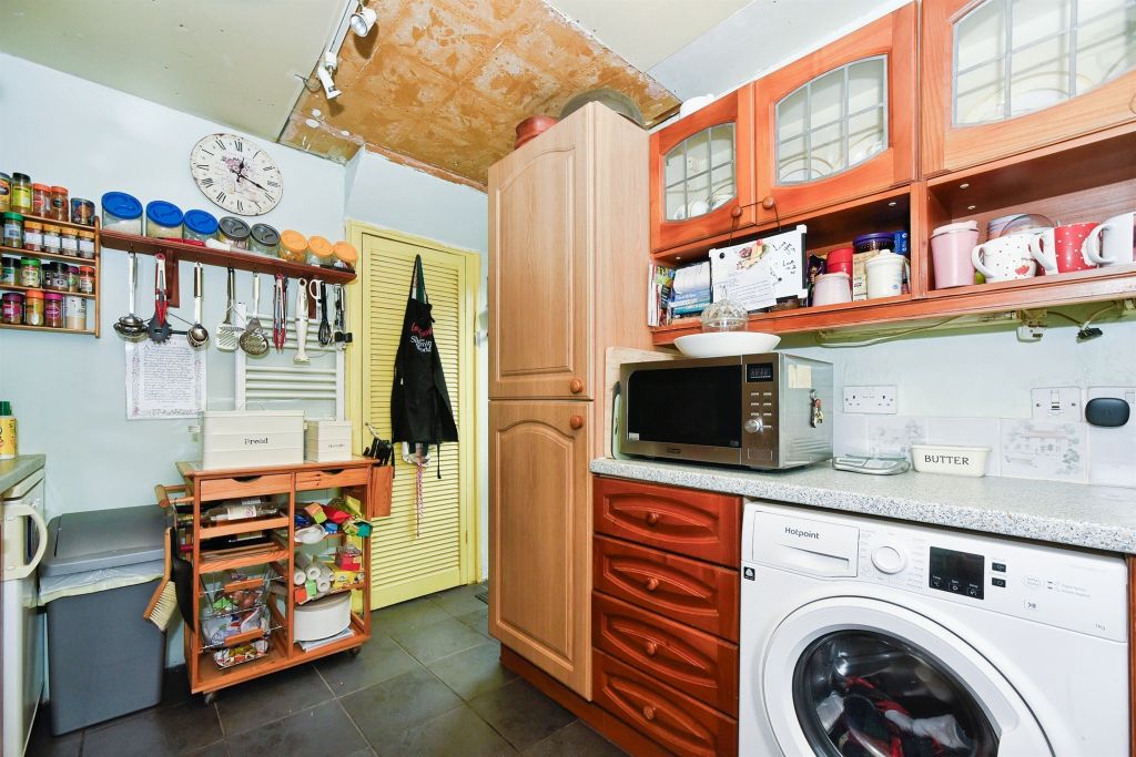 Additional image 5 of 2 bed end terrace house for salePreston Lane, Lyneham, Chippenham SN15