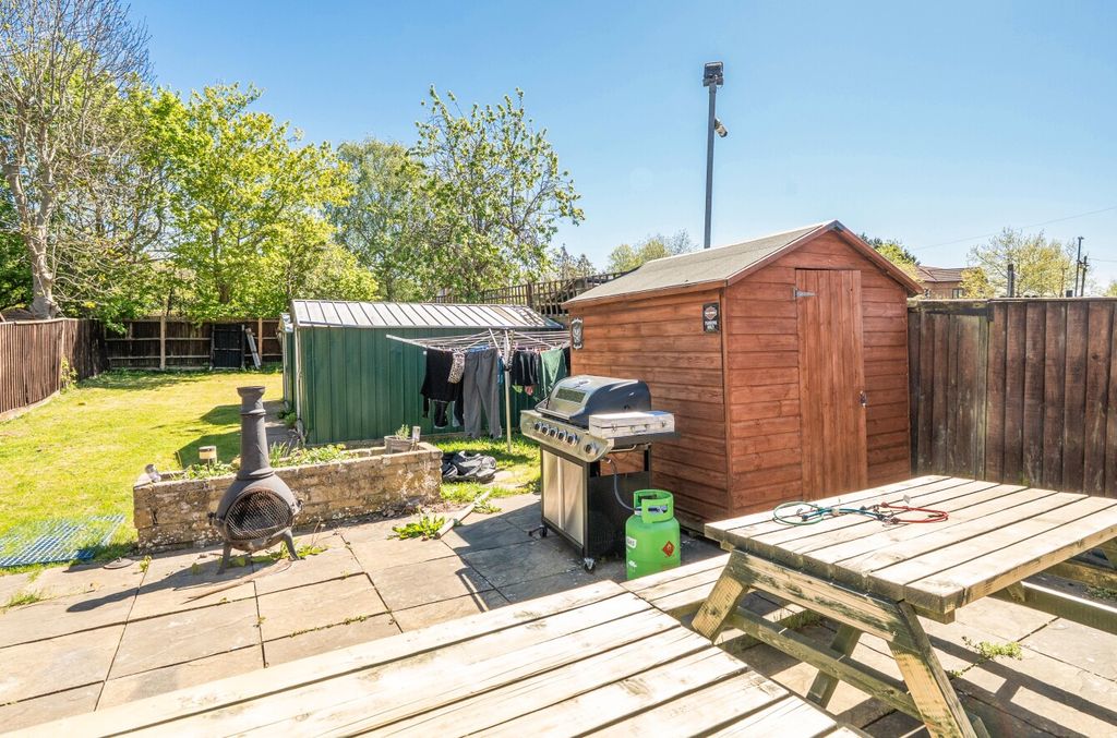Additional image 13 of 5 bed detached house for sale9A, Highworth Road, Swindon SN3
