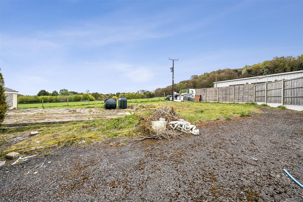 4 bed detached bungalow for saleStockbridge Road, Lopcombe, Salisbury SP5