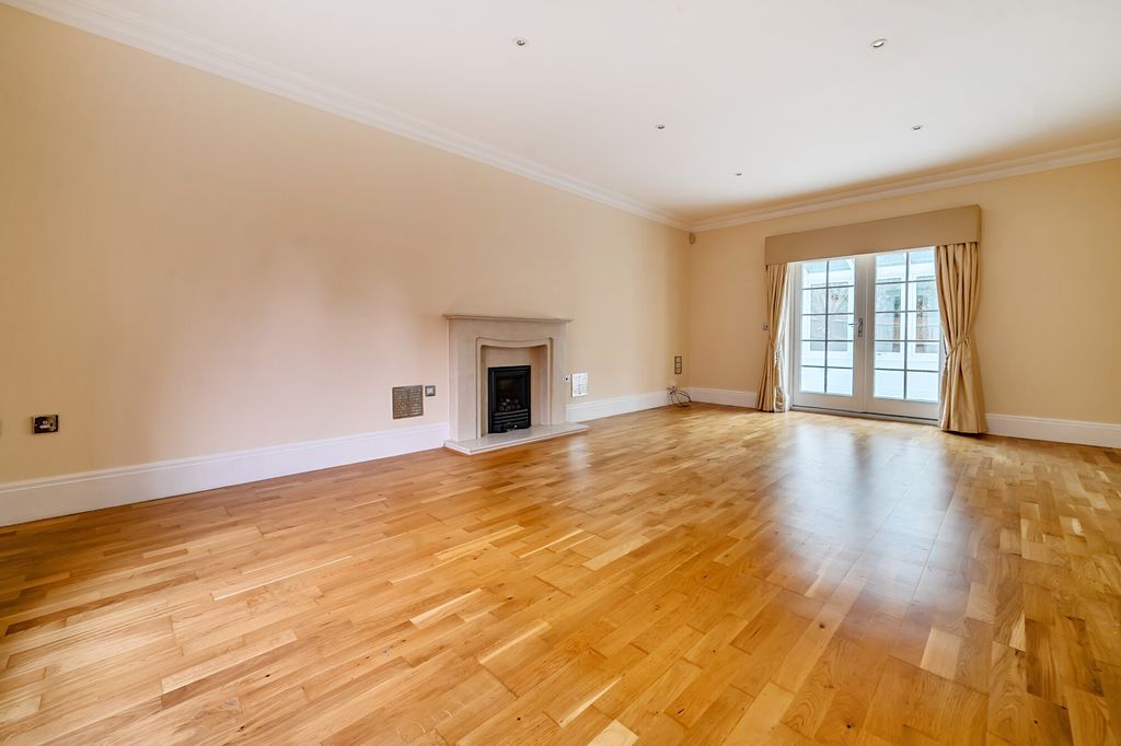Additional image 4 of 6 bed detached house for saleHighgrove Avenue, Ascot SL5