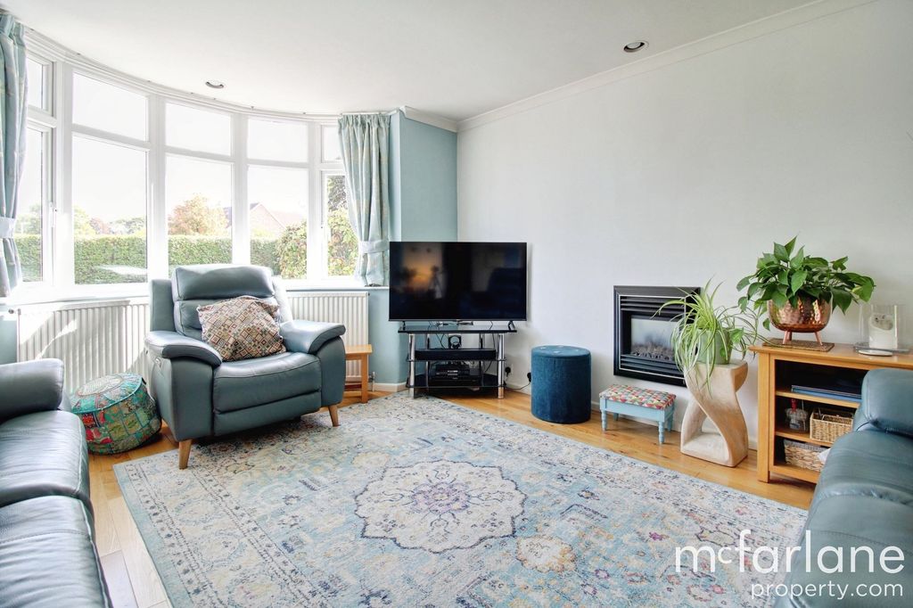 Additional image 3 of 5 bed detached house for saleWindsor Road, Swindon SN3