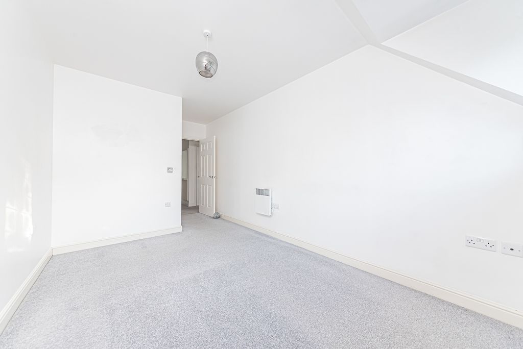 Additional image 2 of 2 bed flat for saleLondon Road, Ascot SL5