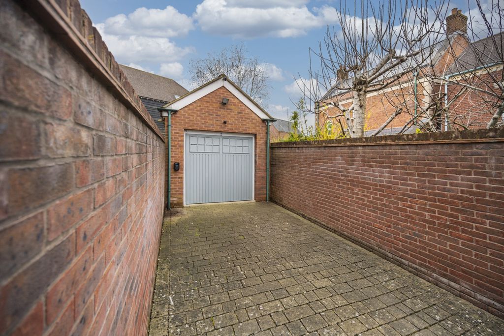 Additional image 21 of 5 bed detached house for saleEast Wichel Way, Swindon SN1