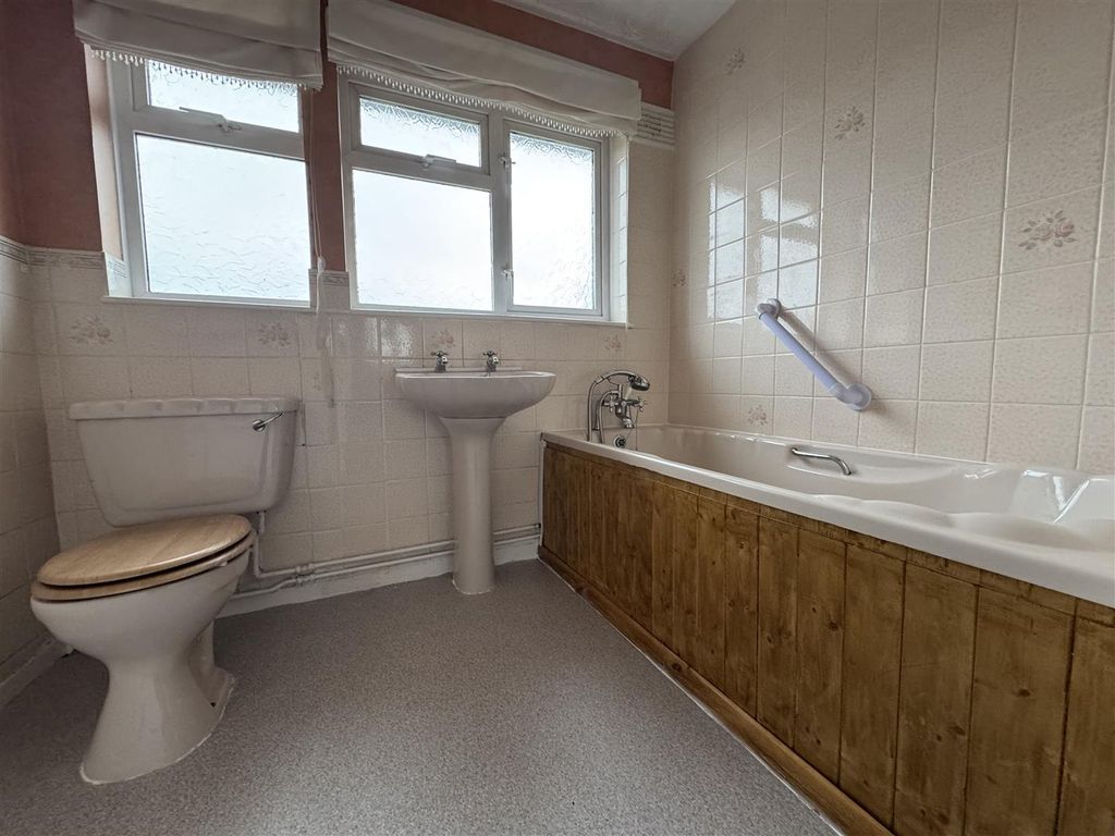 Additional image 14 of 3 bed terraced house for saleCarstairs Avenue, Swindon SN3