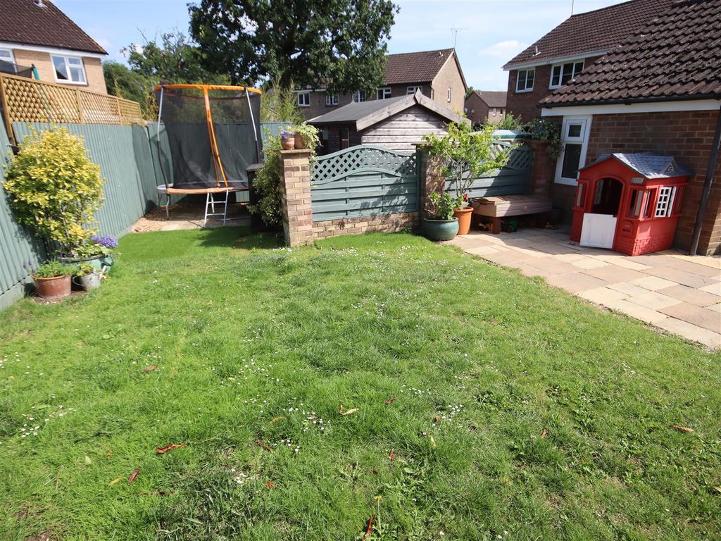Additional image 19 of 4 bed semi-detached house for saleHolland Close, Chippenham SN15