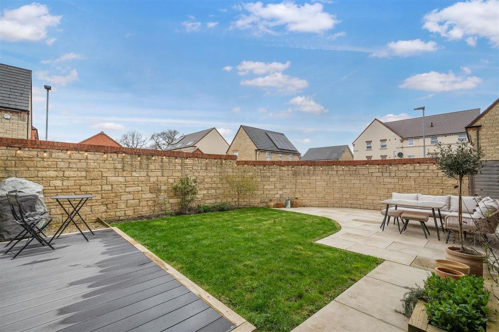 Additional image 8 of 3 bed detached house for saleChervil Avenue, Melksham SN12