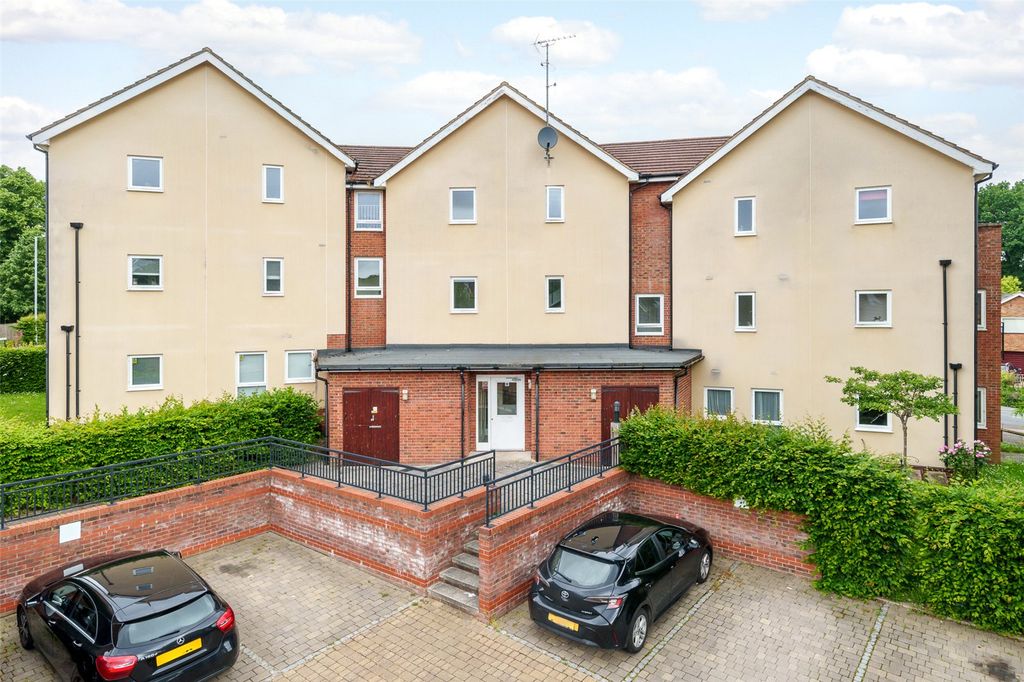 Additional image 9 of 1 bed flat for saleGibson Drive, Bracknell, Bracknell Forest RG12