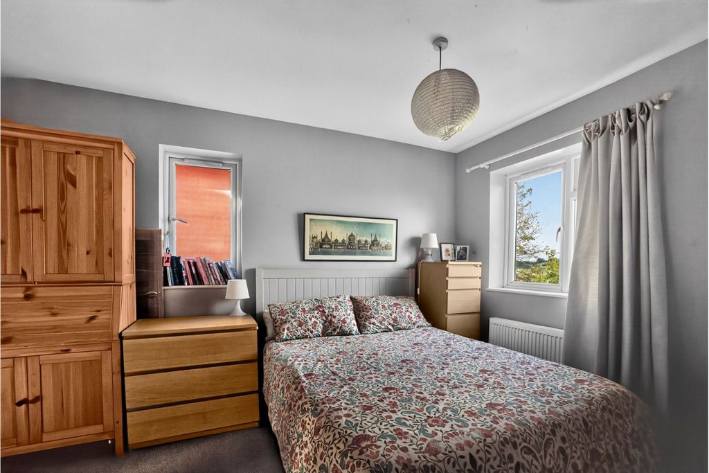 Additional image 12 of 4 bed semi-detached house for saleOrchard Road, Marlborough SN8