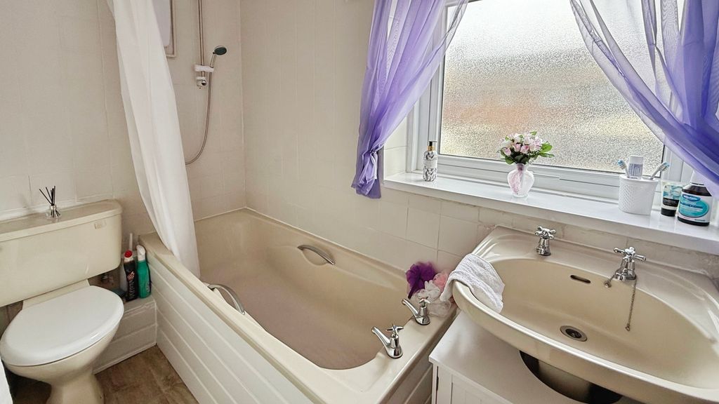 Additional image 14 of 3 bed detached house for saleOldfield Park, Westbury BA13