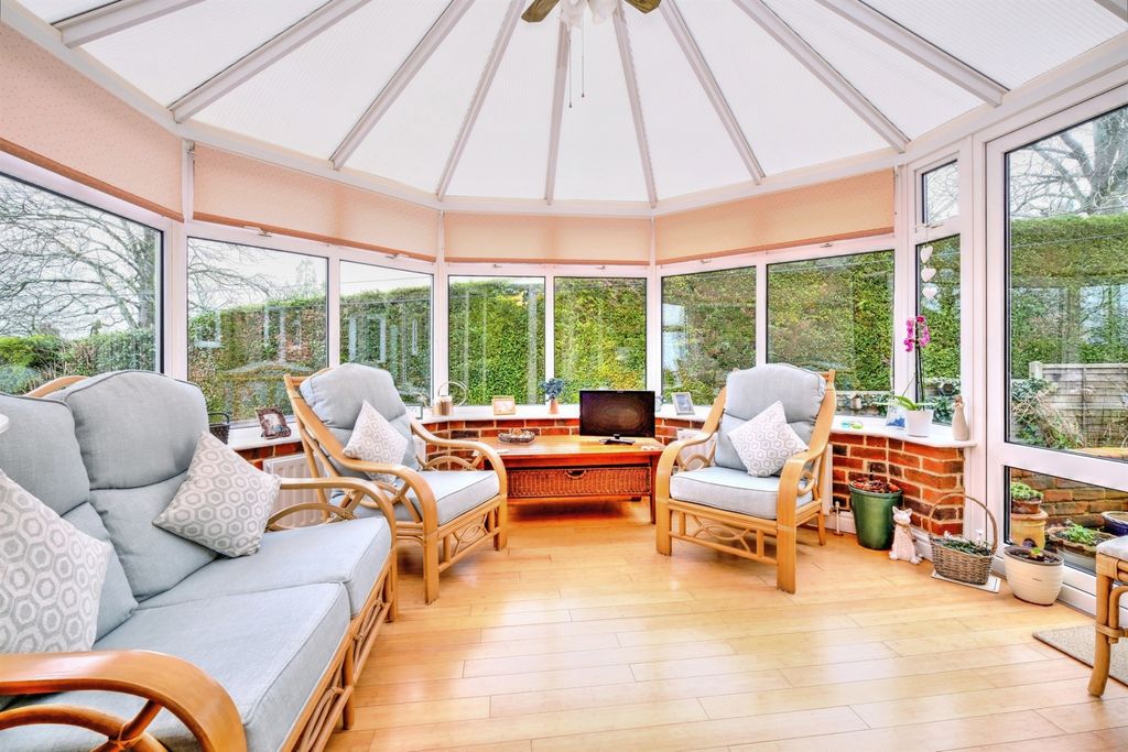 Additional image 7 of 3 bed detached house for saleGlenfield Close, Winterslow, Salisbury SP5