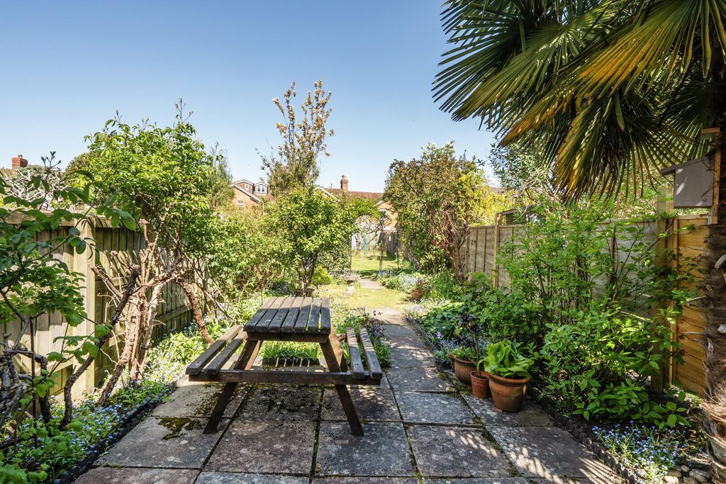 3 bed terraced house for saleCommercial Road, Devizes SN10 photo 3