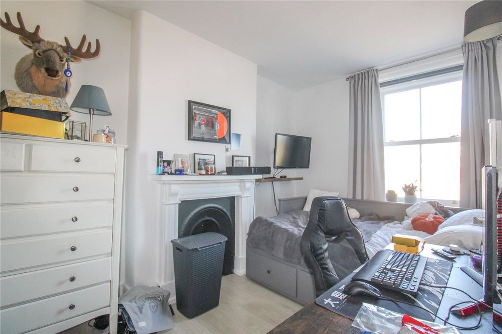 Additional image 9 of 4 bed semi-detached house for saleEastbourne Road, Trowbridge BA14