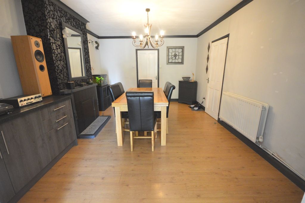 Additional image 14 of 3 bed semi-detached house for saleFairfield Road, Salisbury SP1