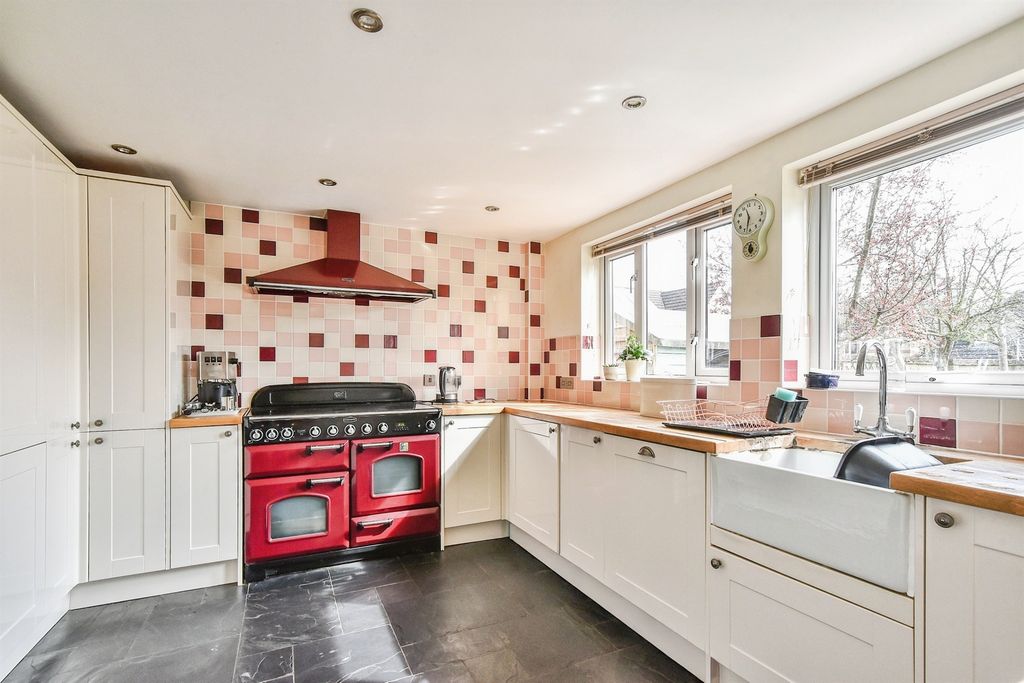 Additional image 2 of 4 bed detached house for saleThe Mallards, Tisbury, Salisbury SP3