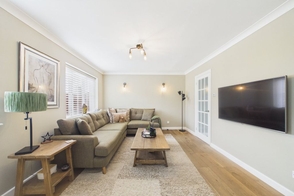 Additional image 2 of 2 bed terraced house for saleHoratio Avenue, Warfield, Berkshire RG42