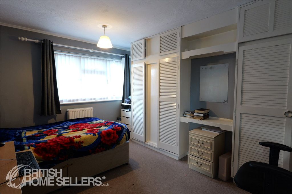 Additional image 7 of 3 bed semi-detached house for saleHewitt Close, Swindon, Wiltshire SN3