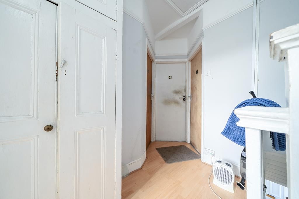 Additional image 9 of 5 bed semi-detached house for saleKingshill Road, Swindon SN1
