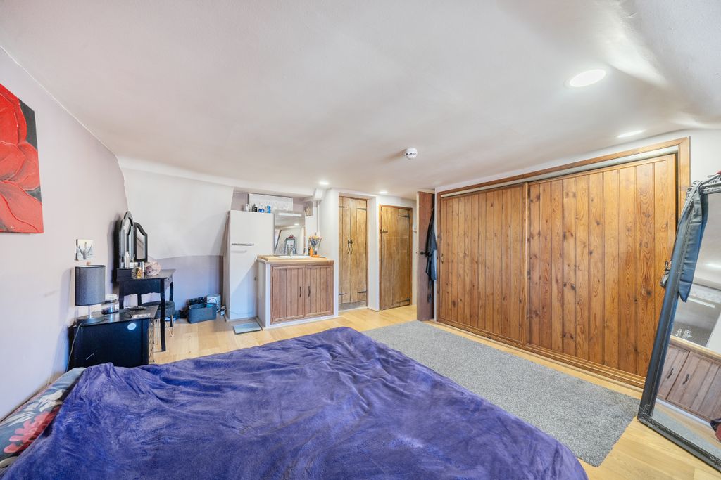 Additional image 9 of 3 bed office for saleHigh Street, Royal Wootton Bassett SN4
