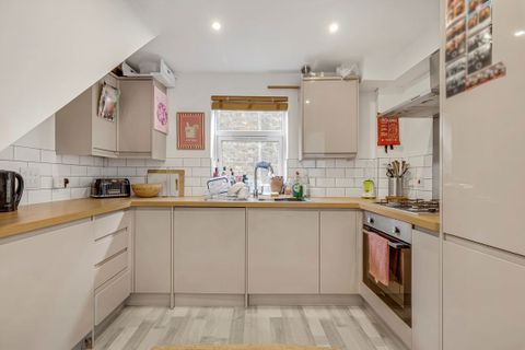 Rum Close, London E1W