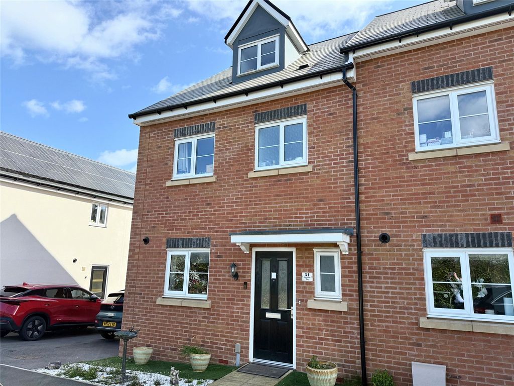 4 bed semi-detached house for saleAmazon Way, Westbury, Wiltshire BA13