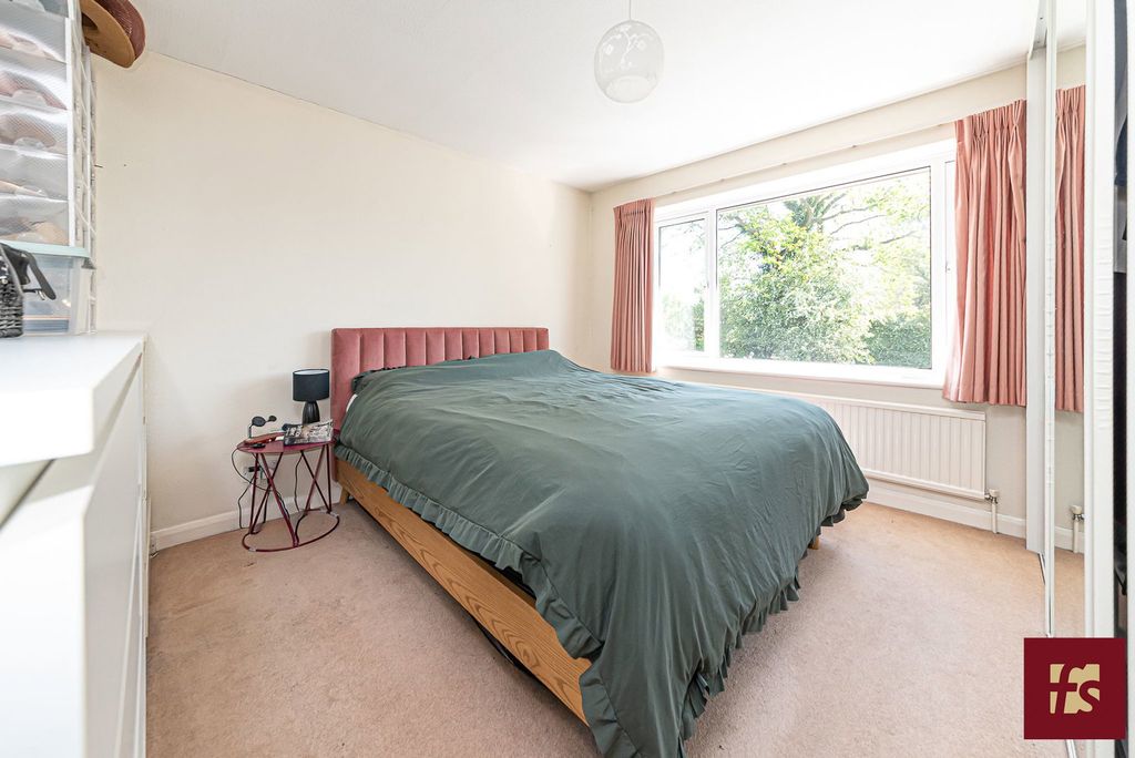 Additional image 11 of 3 bed detached house for saleHillary Drive, Crowthorne, Berkshire RG45