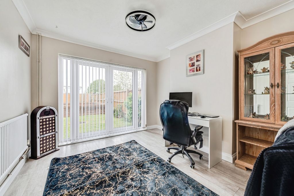 Additional image 5 of 4 bed semi-detached house for saleCollett Avenue, Swindon, Wiltshire SN2