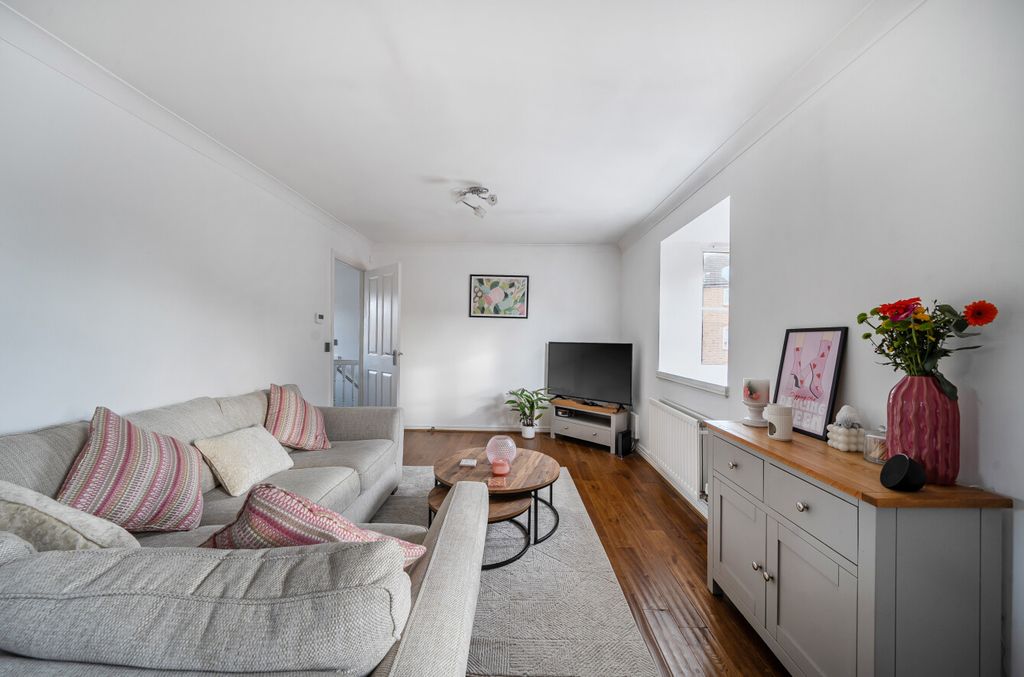 Additional image 5 of 2 bed flat for saleFigsbury Close, Swindon, Wiltshire SN25