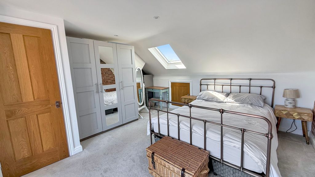 Additional image 10 of 4 bed semi-detached house for saleStation Road, Westbury BA13