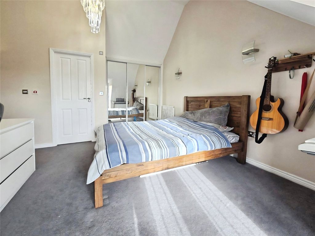 Additional image 10 of 3 bed semi-detached house for saleNicholson Park, Bracknell, Berkshire RG12