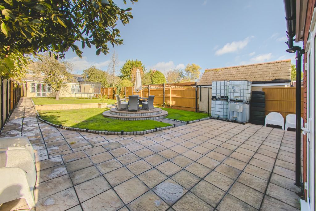 Additional image 27 of 4 bed detached house for saleOxford Road, Swindon SN3