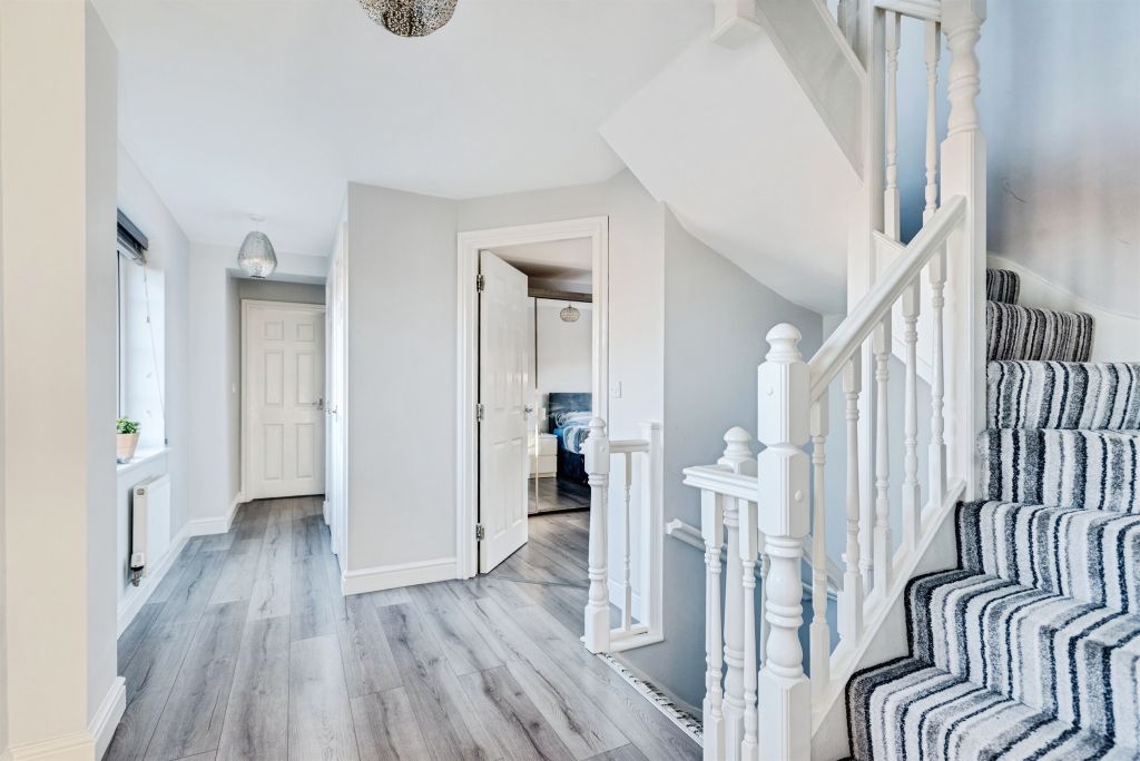 Additional image 7 of 5 bed detached house for saleMustang Way, Swindon SN5