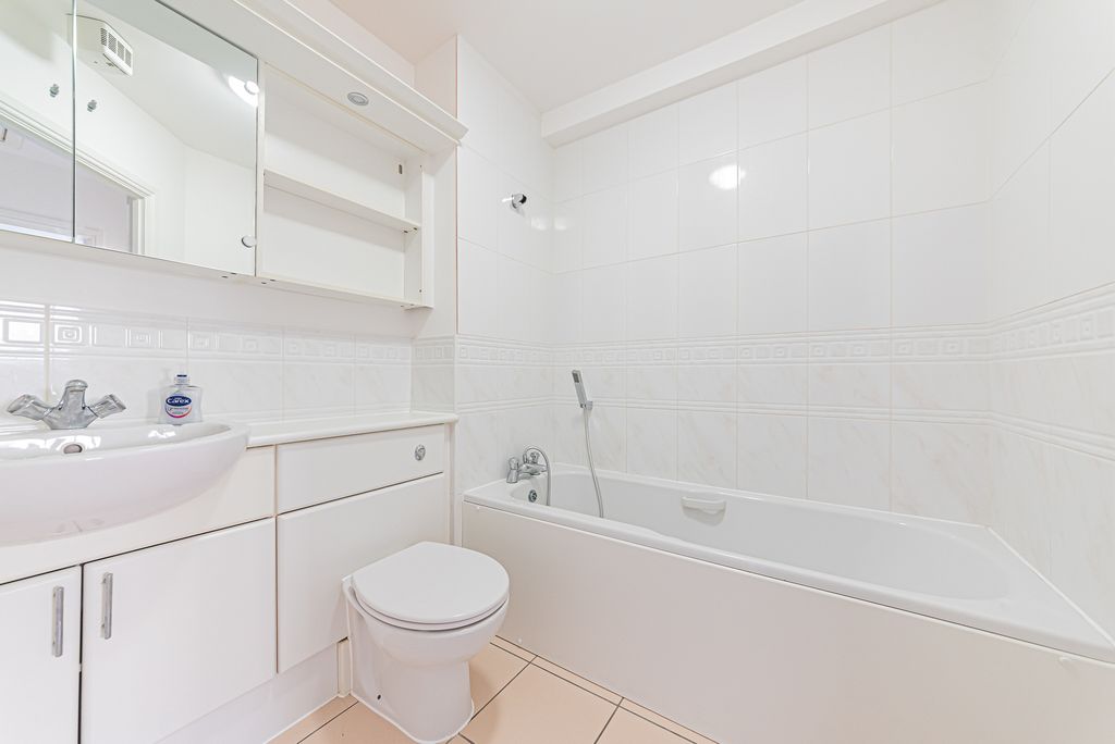 Additional image 6 of 2 bed flat for saleLondon Road, Ascot SL5