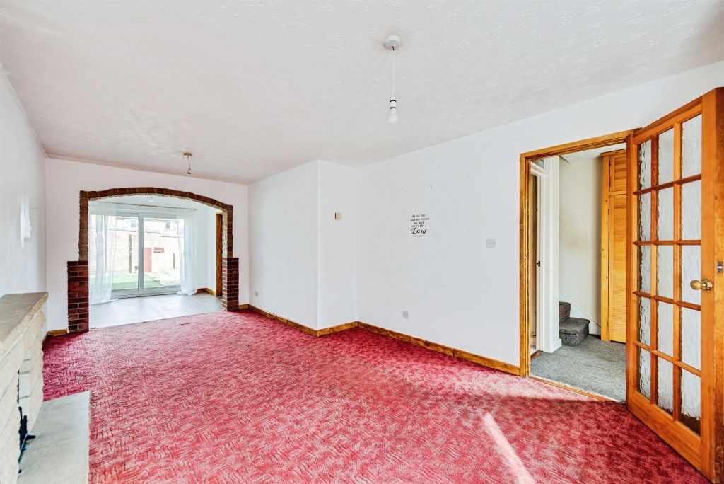 Additional image 4 of 4 bed semi-detached house for saleCastlefield Close, Eastleaze, Swindon SN5