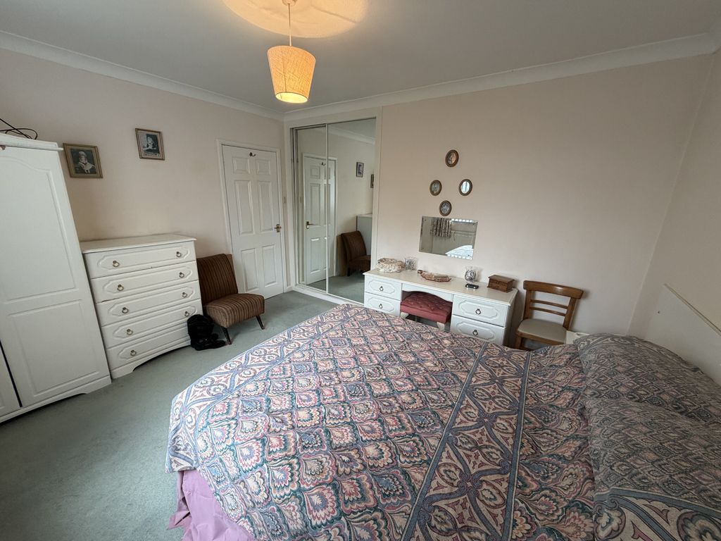 Additional image 7 of 2 bed detached bungalow for saleTollgate Road, Salisbury SP1