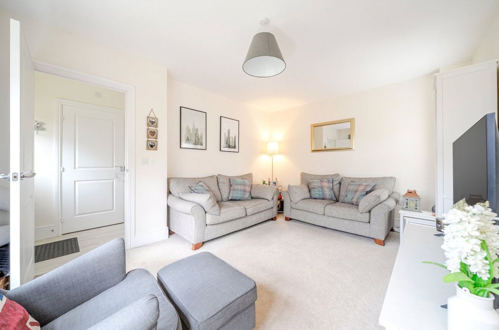 Additional image 2 of 3 bed detached house for saleAshcombe Close, Coate, Swindon SN3