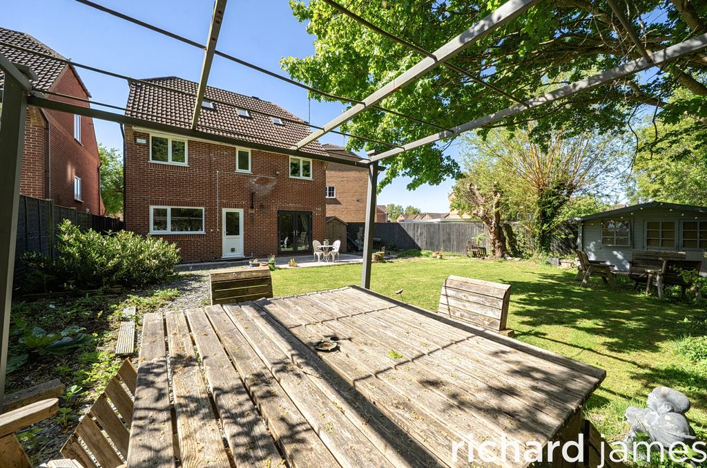 Additional image 14 of 5 bed detached house for saleHungerford Close, The Prinnels, Swindon SN5