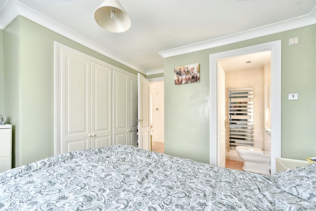 Additional image 8 of 4 bed detached house for saleThe Mallards, Tisbury, Salisbury SP3