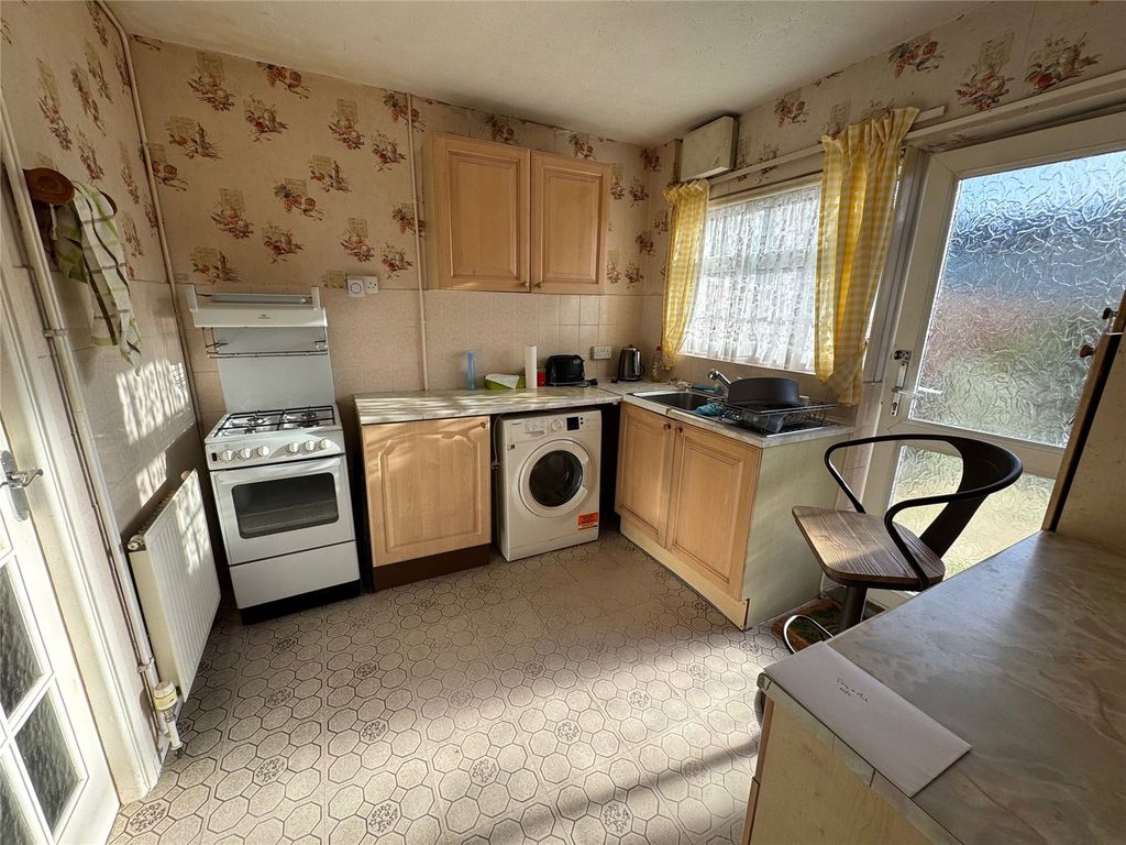 Additional image 2 of 3 bed detached house for saleWardley Close, Park South, Swindon SN3