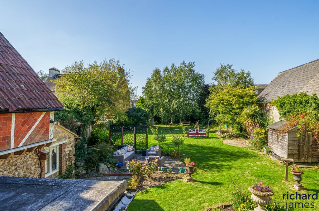 Additional image 29 of 6 bed detached house for saleHigh Street, Royal Wootton Bassett SN4