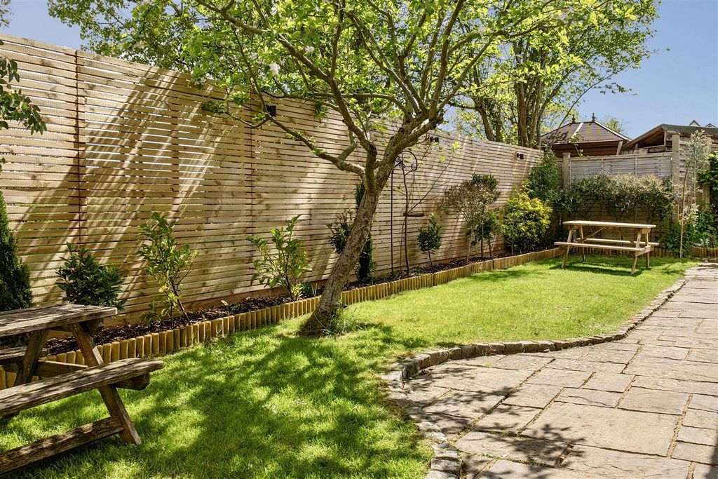 Additional image 2 of 3 bed detached bungalow for saleMalmesbury Road, Chippenham SN15