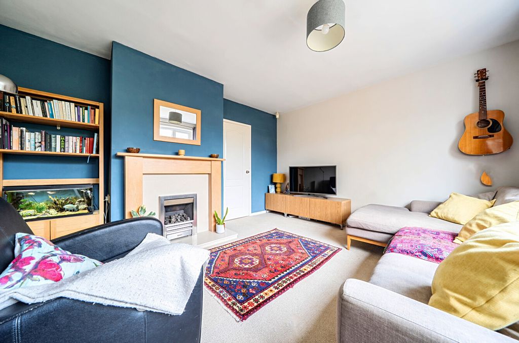 Additional image 2 of 3 bed semi-detached house for saleSandringham Road, Swindon SN3