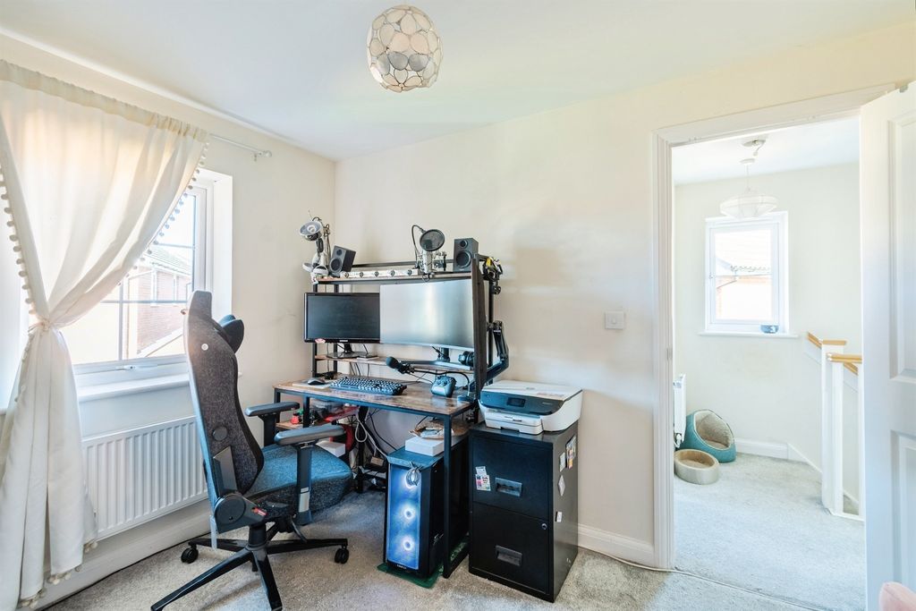 Additional image 9 of 2 bed semi-detached house for saleHazel Crescent, Chippenham SN15