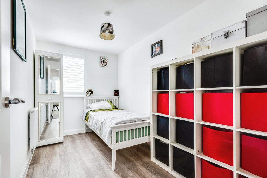 Additional image 12 of 4 bed detached house for saleScott Way, Swindon SN1