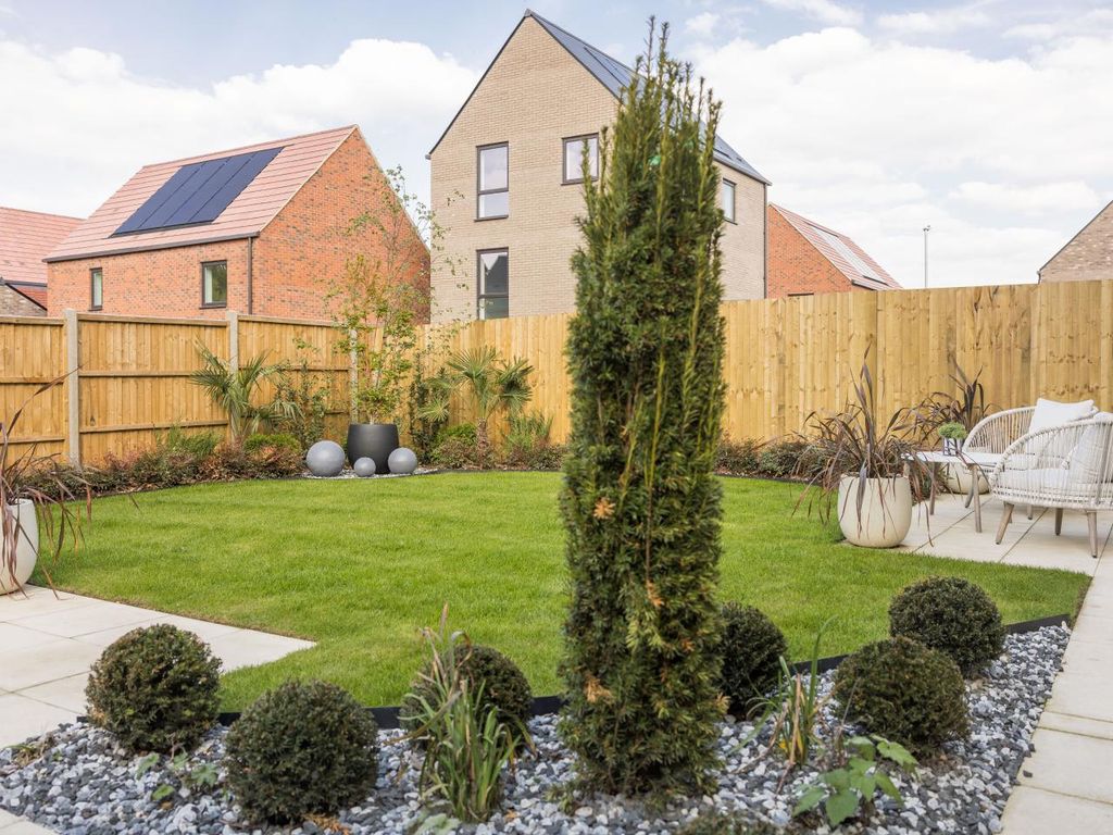 Additional image 14 of 3 bed semi-detached house for sale1 Bream Way, Wokingham RG40