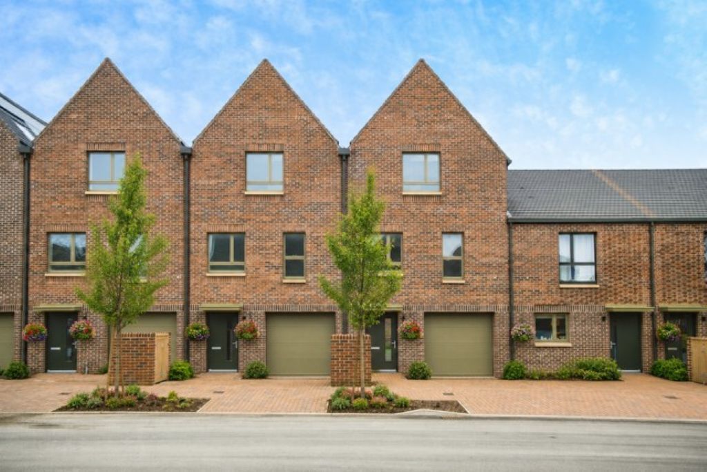 3 bed terraced house for saleOakfield, Plot 66, Swindon SN3