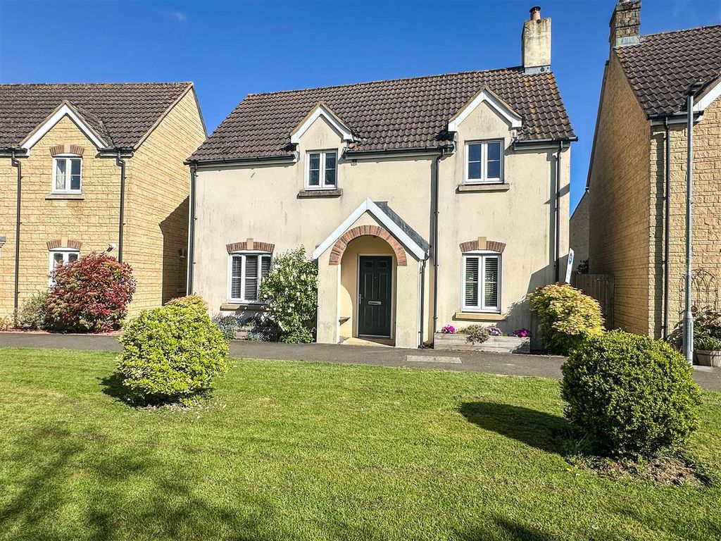 3 bed detached house for saleAvenue De Gien, Malmesbury SN16