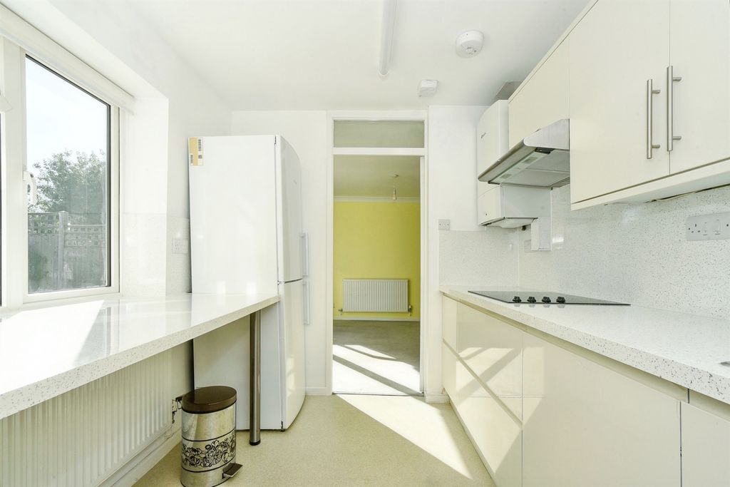 Additional image 6 of 2 bed semi-detached bungalow for saleUpham Road, Swindon SN3