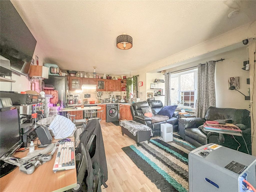Additional image 3 of 1 bed end terrace house for saleEverleigh Close, Trowbridge BA14